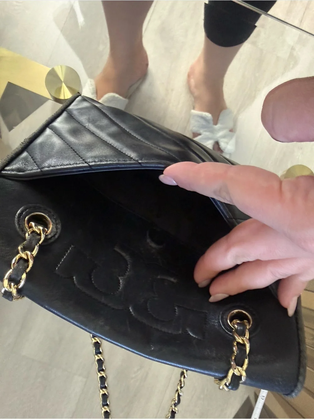 Tory Burch Black Quilted convertible Top Handle Shoulder/crossbody w/Gold Chain